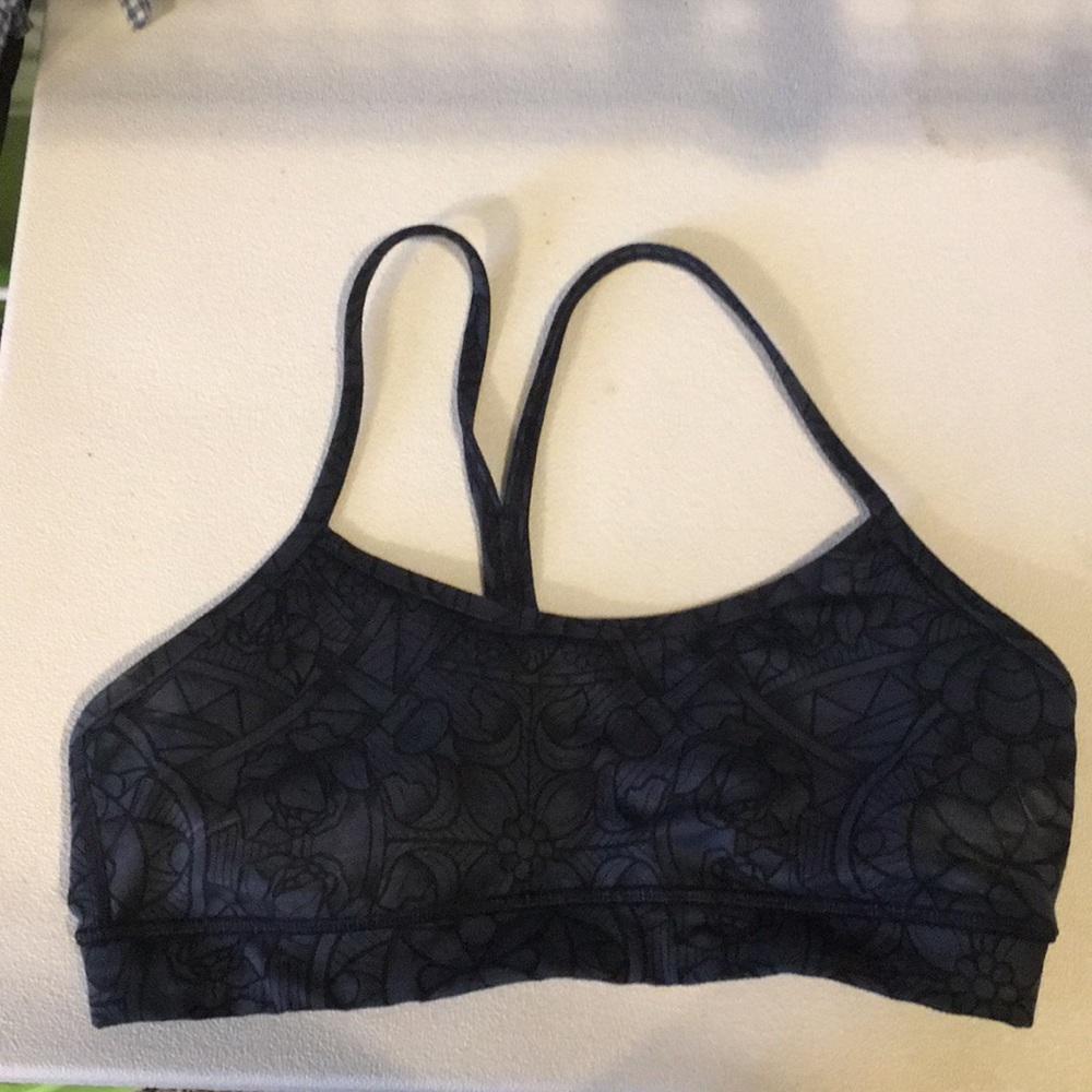 Lululemon sportsbra